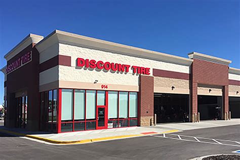 discount tire off john t white